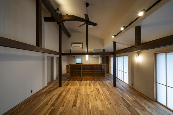 燈（あかり） -時に寄り添い、光を編む。-