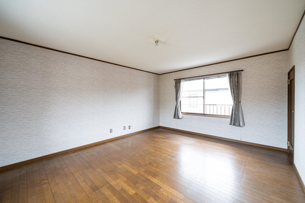 子ども部屋として使える2階の洋室