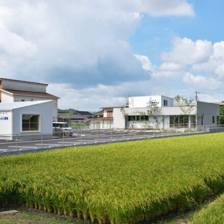 あきやま内科・糖尿病クリニック様 施工事例を追加しました。
