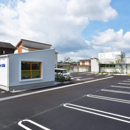 もみじ薬局様 施工事例を追加しました。